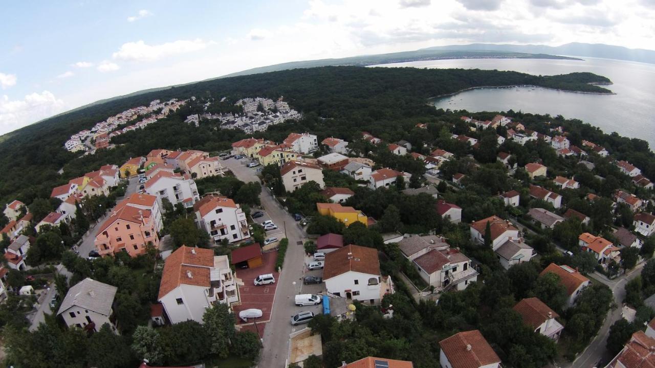 Apartments Sudic Njivice Exteriör bild